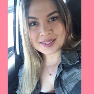 Meet your Posher, Stacy